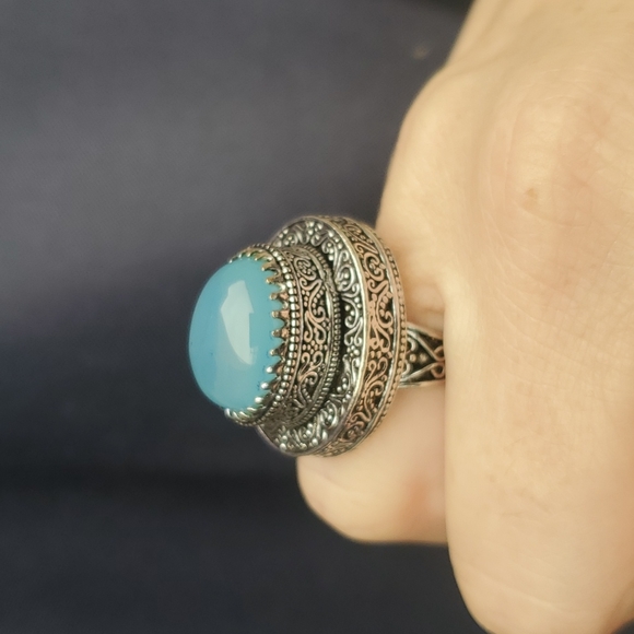 New Oversized Chalcedony 925 Silver Statement Ring. - Picture 7 of 10
